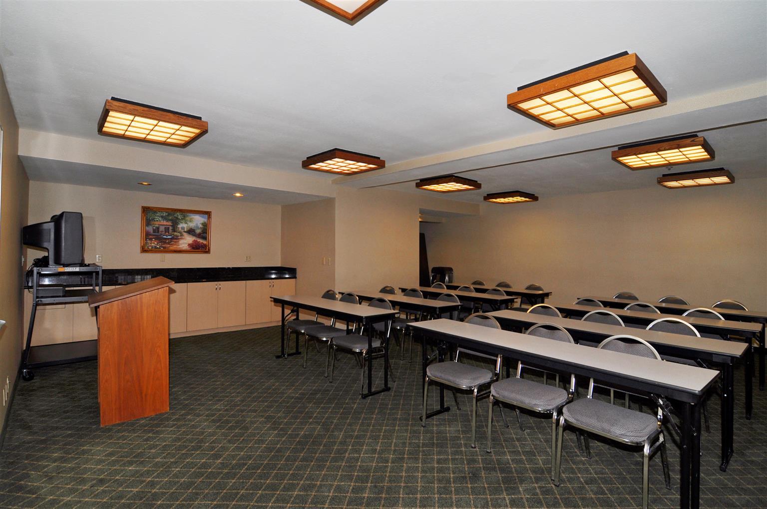 Best Western Norwalk Inn Удобства фото